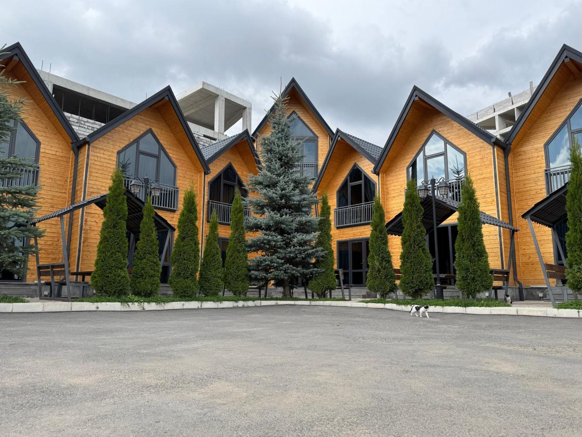 Everest Rest House Cachkadzor Zewnętrze zdjęcie